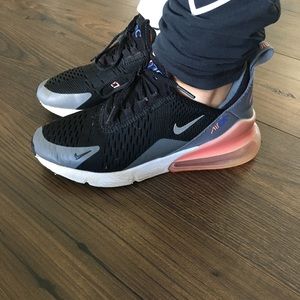 Girls Nike sneakers. Size 4 1/2. Great condition.